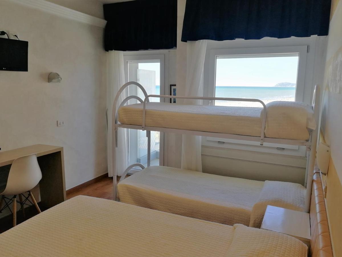 Hotel Diplomatic ريتشوني المظهر الخارجي الصورة