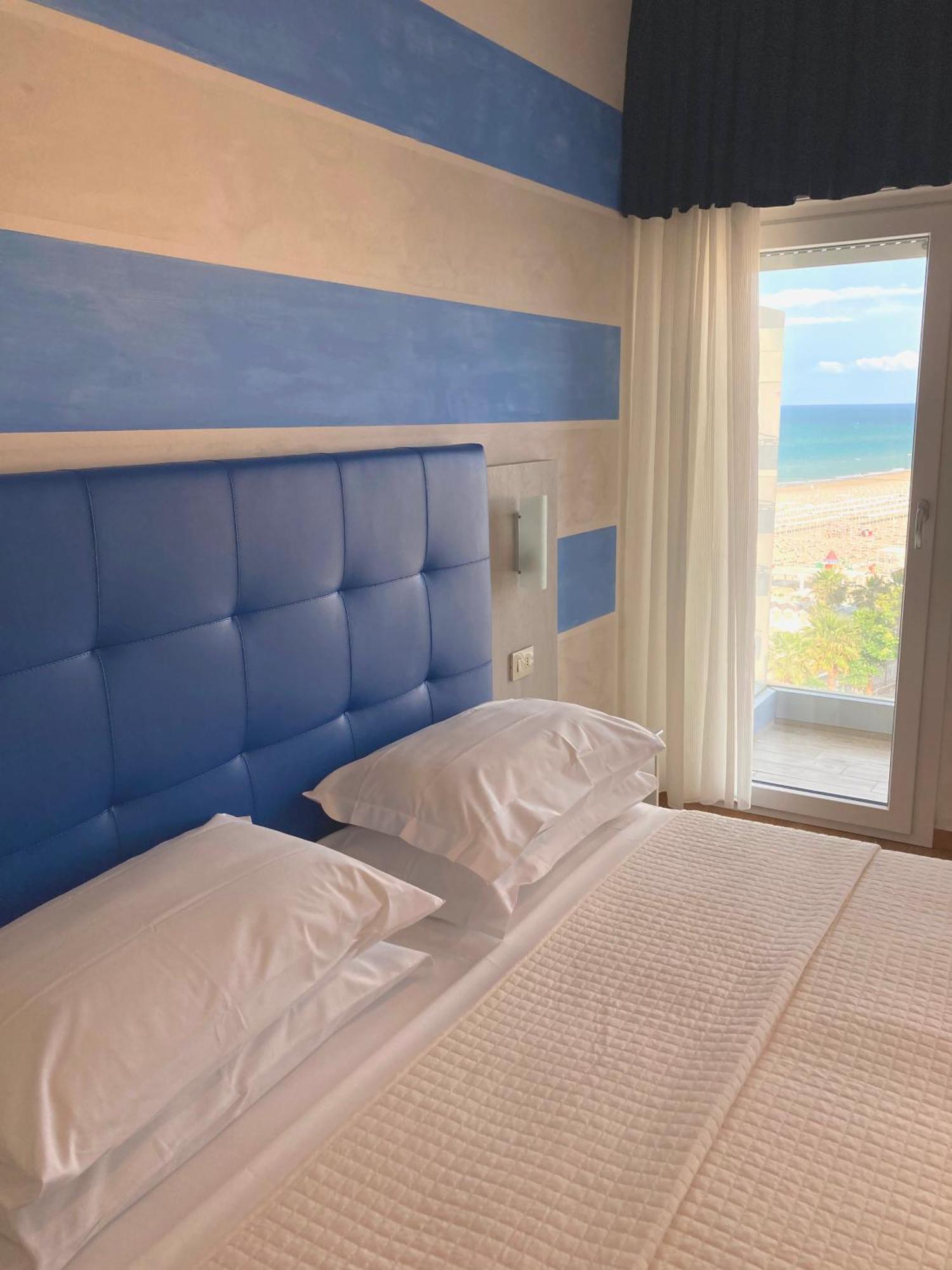 Hotel Diplomatic ريتشوني المظهر الخارجي الصورة