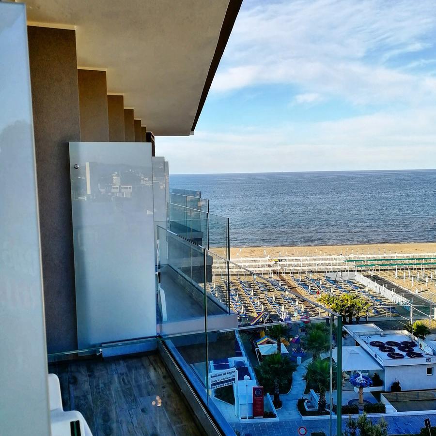 Hotel Diplomatic ريتشوني المظهر الخارجي الصورة
