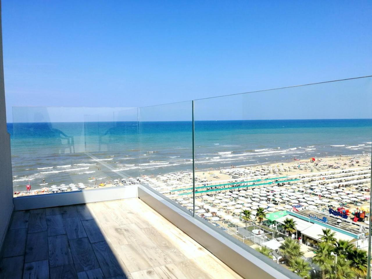 Hotel Diplomatic ريتشوني المظهر الخارجي الصورة